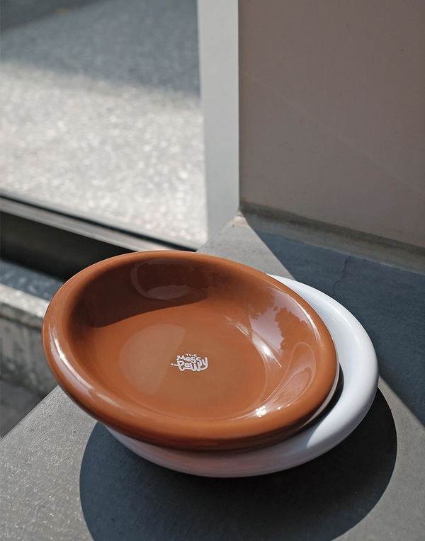 HALO HANDMADE SHALLOW CERAMIC PET BOWL