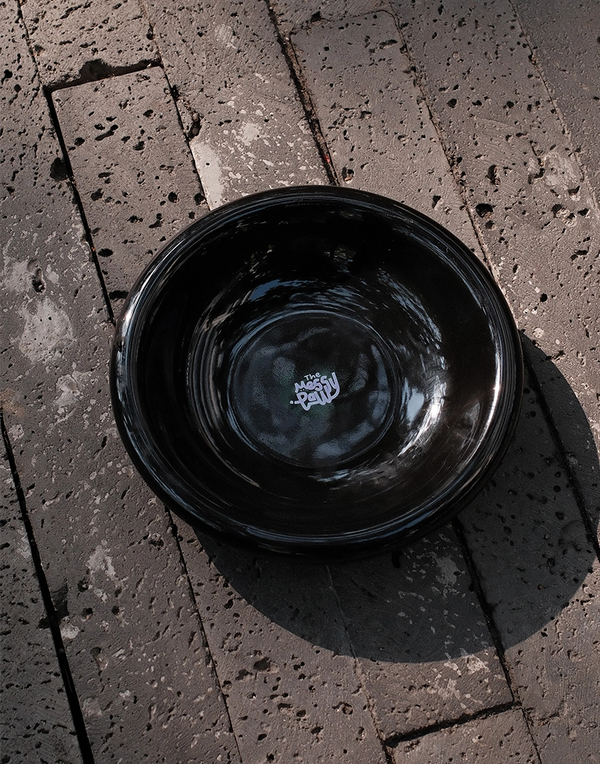 HALO HANDMADE SHALLOW CERAMIC PET BOWL