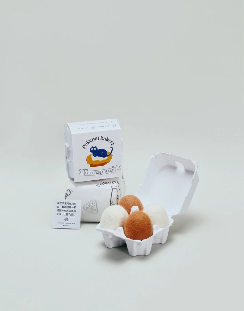 BAGUETTE & EGG CATNIP TOY