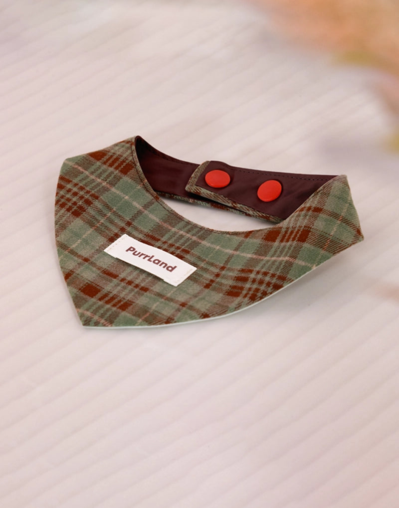 GreenCheck Bandana Bib – Stylish Drool Protection for Cats & Dogs